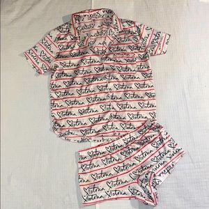 VICTORIA’S SECRET// PAJAMA SET